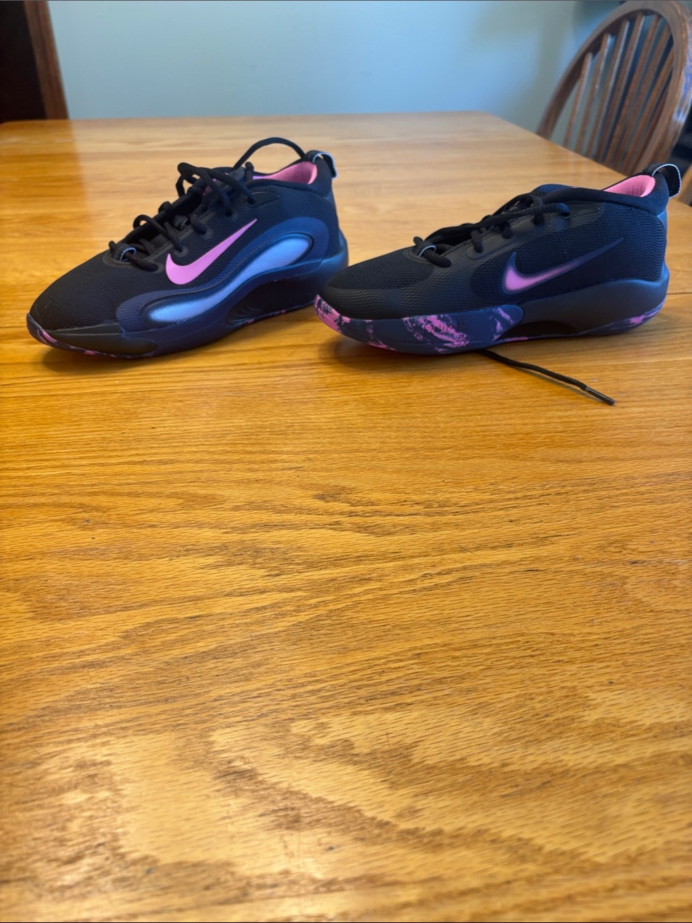 Nike Youth Isofly Black Sneakers with Pink Accents - Picture 10 of 11